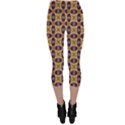 Seamless Wallpaper Pattern Ornament Vintage Capri Leggings  View2