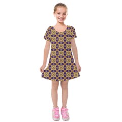 Seamless Wallpaper Pattern Ornament Vintage Kids  Short Sleeve Velvet Dress