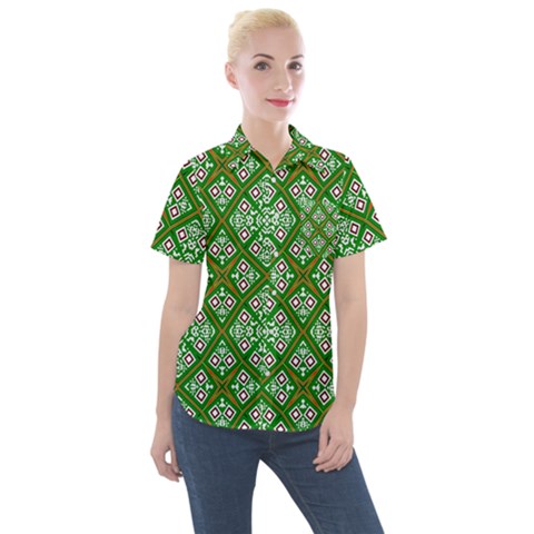 Symmetry Digital Art Pattern Green Women s Short Sleeve Pocket Shirt by Pakrebo