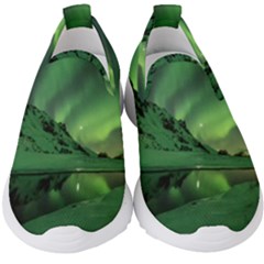 Snow Winter White Cold Weather Green Aurora Kids  Slip On Sneakers by Pakrebo