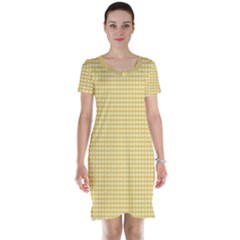 Gingham Plaid Fabric Pattern Yellow Short Sleeve Nightdress