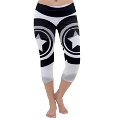 Star Black Button Capri Yoga Leggings