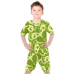 Butterflies Pattern Background Green Decoration Repeating Style Sketch Kids  Tee And Shorts Set by fashionpod