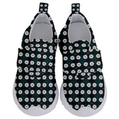 White Flower Pattern On Green Black Kids  Velcro No Lace Shoes by BrightVibesDesign