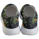 Pineapples pattern Men s Lightweight Slip Ons View4