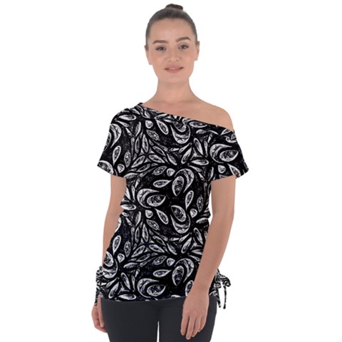 Fabric Pattern Flower Tie-up Tee by Bajindul