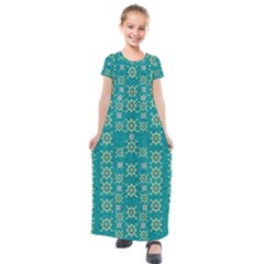 Rose Wreaths Decorative Floral Kids  Short Sleeve Maxi Dress