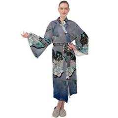 Sport, surfboard with flowers and fish Maxi Velour Kimono