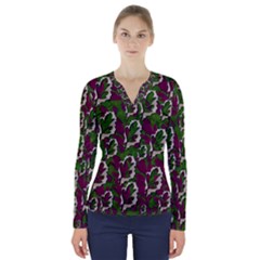 Green Fauna And Leaves In So Decorative Style V-neck Long Sleeve Top