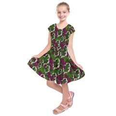 Green Fauna And Leaves In So Decorative Style Kids  Short Sleeve Dress