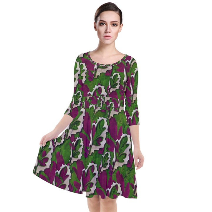 Green Fauna And Leaves In So Decorative Style Quarter Sleeve Waist Band Dress