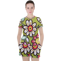 Flowers Fabrics Floral Women s Tee and Shorts Set