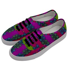 Flowers In A Rainbow Liana Forest Festive Men s Classic Low Top Sneakers