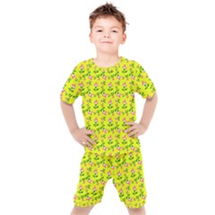 Carnation Pattern Yellow Kids  Tee And Shorts Set by snowwhitegirl