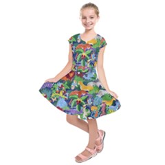 Animated Safari Animals Background Kids  Short Sleeve Dress