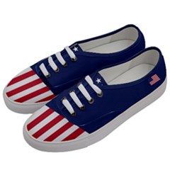 Betsy Ross Flag Usa America United States 1777 Thirteen Colonies Vertical Men s Classic Low Top Sneakers by snek