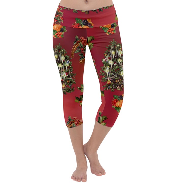 Wonderful Vintage Christmas Design Capri Yoga Leggings