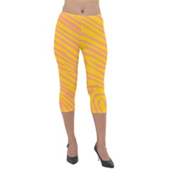 Pattern Texture Yellow Lightweight Velour Capri Leggings 