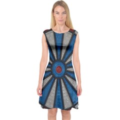 Darts Throw Capsleeve Midi Dress