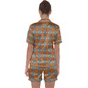 Pattern Brown Triangle Satin Short Sleeve Pyjamas Set View2