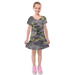 Marble light gray with green lime veins texture floor background retro neon 80s style neon colors print luxuous real marble Kids  Short Sleeve Velvet Dress