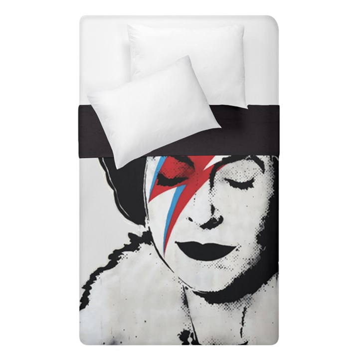 Banksy graffiti UK England God Save the Queen Elisabeth with David Bowie rockband face makeup Ziggy Stardust Duvet Cover Double Side (Single Size)