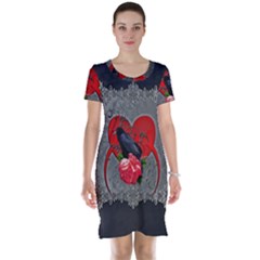 Wonderful Crow On A Heart Short Sleeve Nightdress