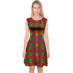 In Time For The Season Of Christmas Capsleeve Midi Dress
