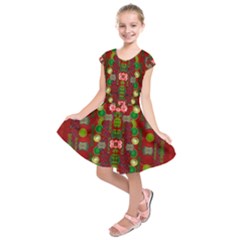 In Time For The Season Of Christmas An Jule Kids  Short Sleeve Dress by pepitasart