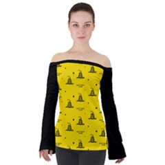 Gadsden Flag Don t Tread On Me Yellow And Black Pattern With American Stars Off Shoulder Long Sleeve Top