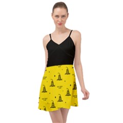 Gadsden Flag Don t Tread On Me Yellow And Black Pattern With American Stars Summer Time Chiffon Dress