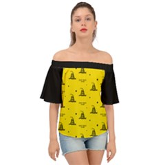 Gadsden Flag Don t Tread On Me Yellow And Black Pattern With American Stars Off Shoulder Short Sleeve Top