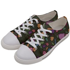 Floral pattern Women s Low Top Canvas Sneakers