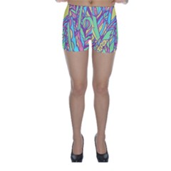 Feathers Pattern Skinny Shorts