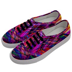 Wave Lines Pattern Abstract Men s Classic Low Top Sneakers