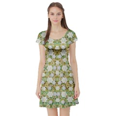 Snowflakes Slightly Snowing Down On The Flowers On Earth Short Sleeve Skater Dress