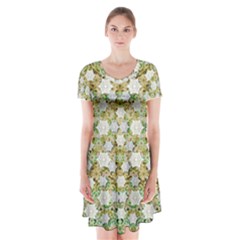 Snowflakes Slightly Snowing Down On The Flowers On Earth Short Sleeve V-neck Flare Dress