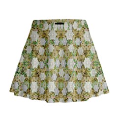 Snowflakes Slightly Snowing Down On The Flowers On Earth Mini Flare Skirt