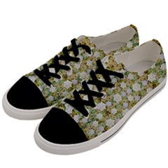 Snowflakes Slightly Snowing Down On The Flowers On Earth Men s Low Top Canvas Sneakers