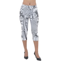 Illustrations Entwine Fractals Lightweight Velour Capri Leggings 