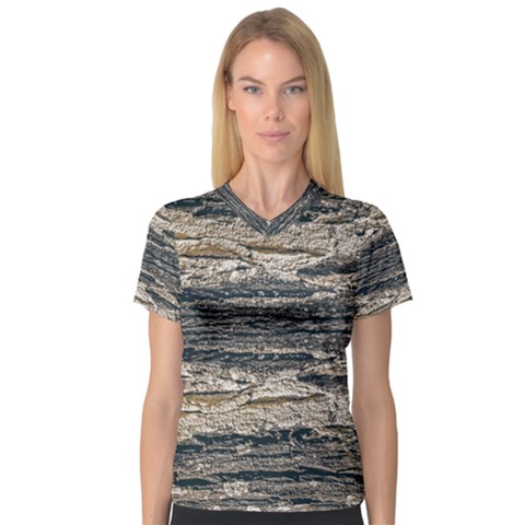 Surface Texture Print V-neck Sport Mesh Tee by dflcprintsclothing