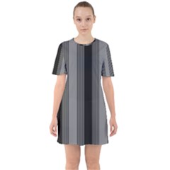 Pattern Bandes Gris/noir Sixties Short Sleeve Mini Dress by kcreatif