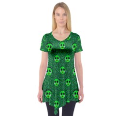 Smiling Happy Ones In The Fauna Short Sleeve Tunic  by pepitasart