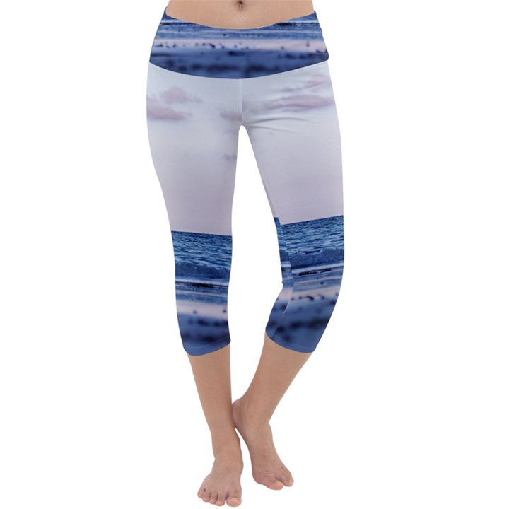 Pink Ocean Hues Capri Yoga Leggings