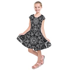 Black And White Pattern Kids  Short Sleeve Dress