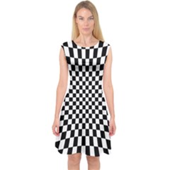 Illusion Checkerboard Black And White Pattern Capsleeve Midi Dress