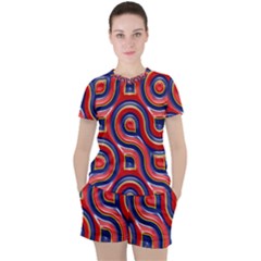 Pattern Curve Design Women s Tee and Shorts Set