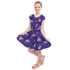 Space Seamless Pattern Kids  Short Sleeve Dress by Vaneshart