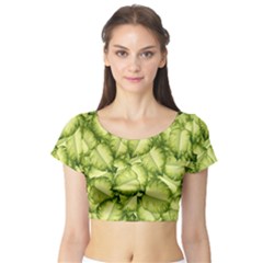 Seamless pattern with green leaves Short Sleeve Crop Top