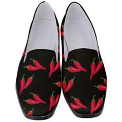 Red, hot jalapeno peppers, chilli pepper pattern at black, spicy Women s Classic Loafer Heels